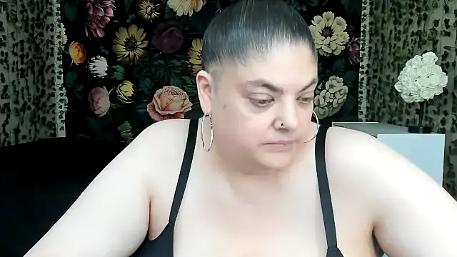 Exxxotic_Melons live webcam show