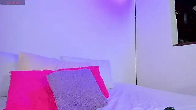 moll1e_ webcam