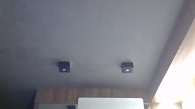 SkinnyKitten live cam