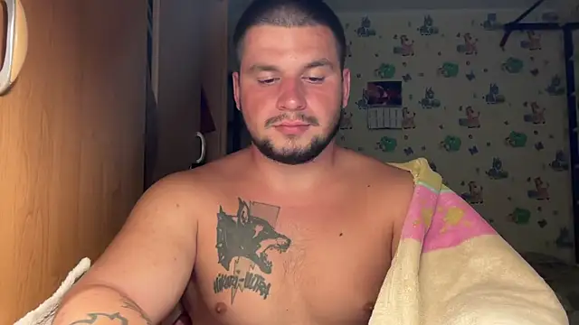chiraq1945 live webcam show