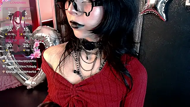 KiomyVamp live webcam show