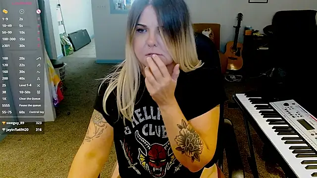 beccalubov live webcam show