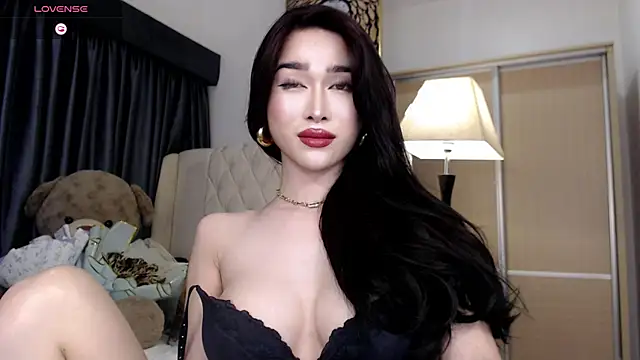 KeenMazikeen69 live webcam show
