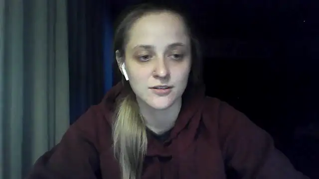 LeaWetGirl webcam