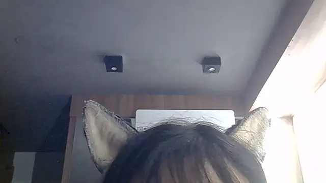 SkinnyKitten webcam