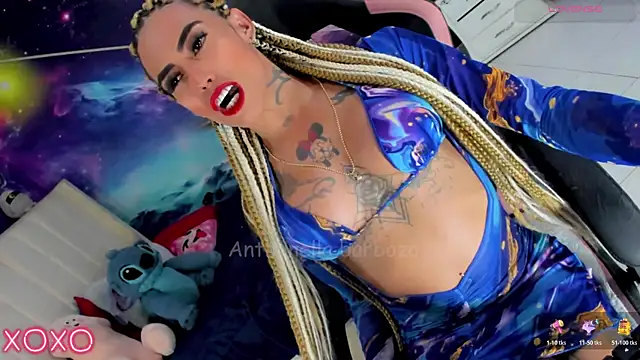 Nella_Dolls webcam