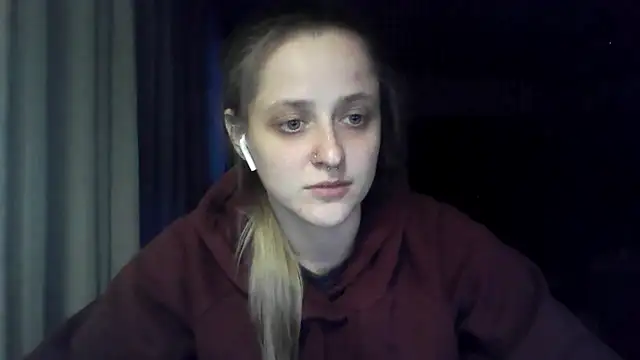 LeaWetGirl webcam