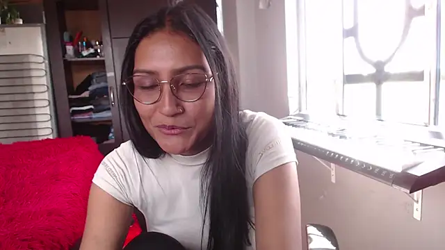 leah-666 webcam