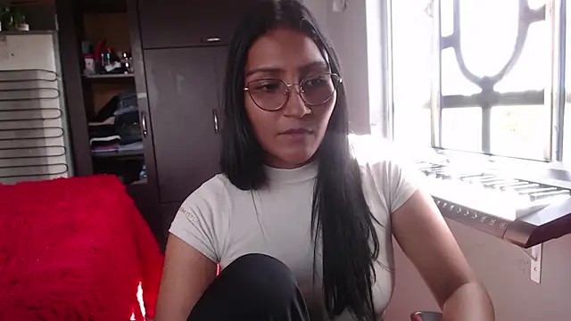 leah-666 webcam