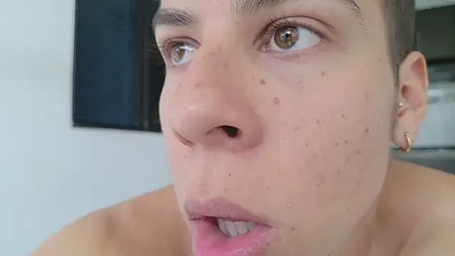 grey___27 live cam