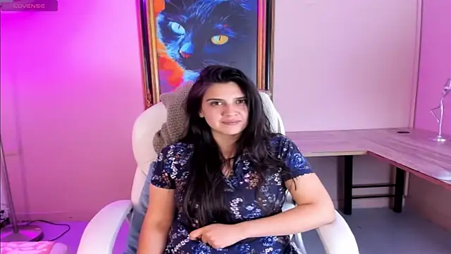 julianaaldanaa live cam on StripChat
