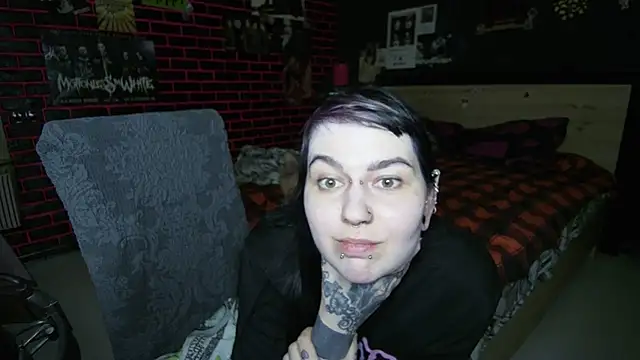 MessalinaOfficial webcam