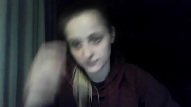 LeaWetGirl webcam