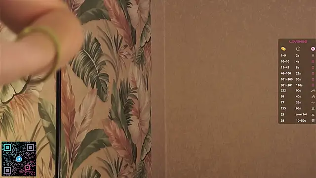 ChantalHoloway webcam