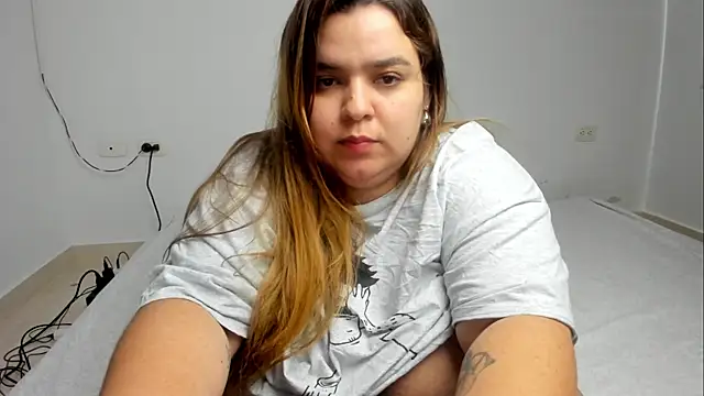 Blondylicious live webcam show