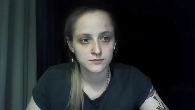 LeaWetGirl webcam