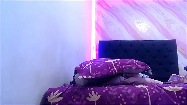 marian_bigtits webcam