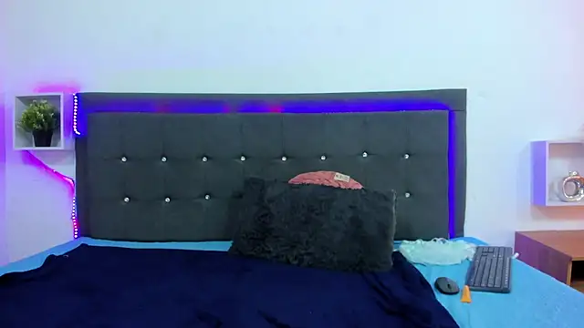 Lil_Aurora_ webcam