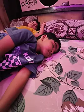 D_dipa07 live webcam show