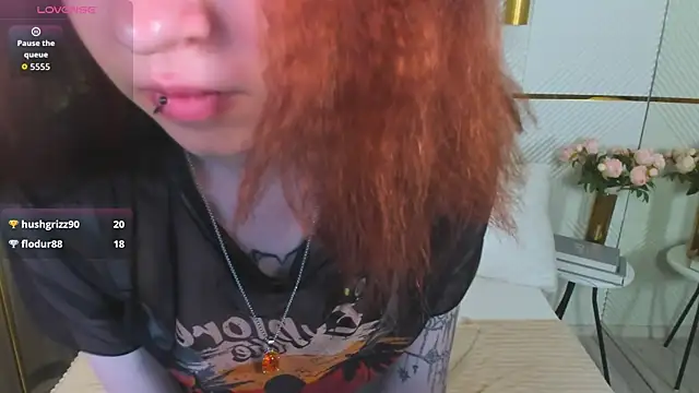 Mi_Mi_Mia webcam