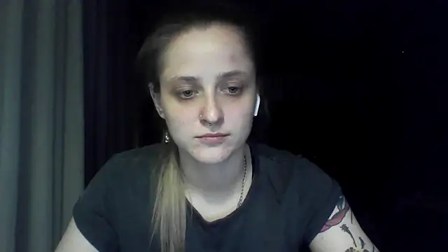 LeaWetGirl webcam
