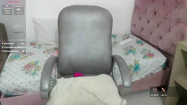 elly_willis webcam