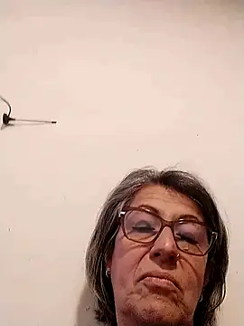 nocturnewhisper webcam
