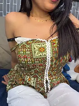 escape_with_me live cam