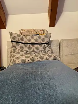 Relnnet live sex cam
