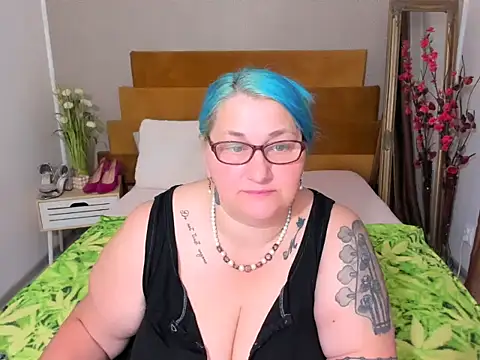 Sugarmommy_69X webcam