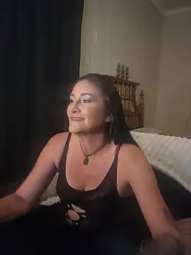 GODDESSTIAMAT live cam on StripChat