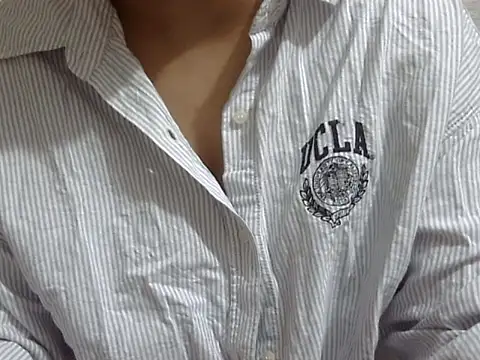 ITZ_Ishitaa live webcam