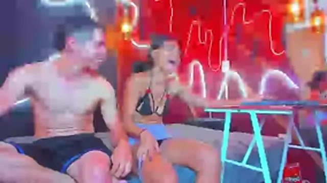 ZoeANDAlex_ webcam