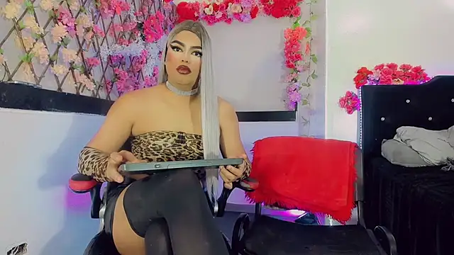 Thiara_veky_ webcam