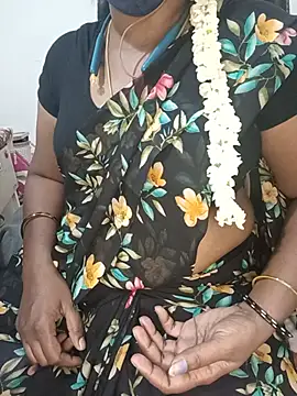 Tamil-hotwife webcam