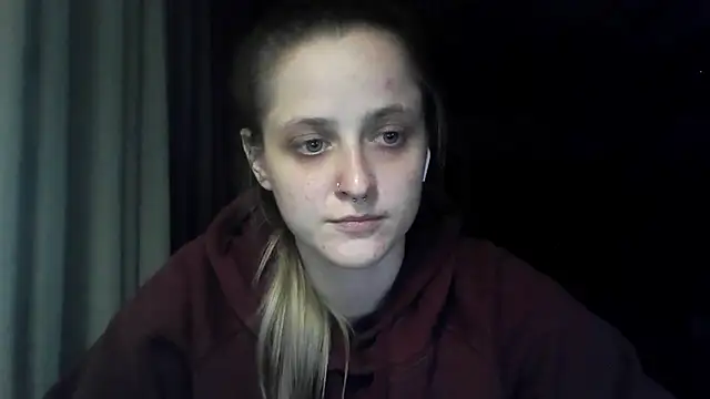 LeaWetGirl webcam