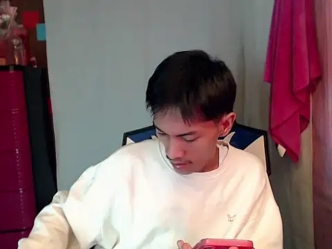 riks_tyler (Ask my age) - reach my goals to get me naked and cum