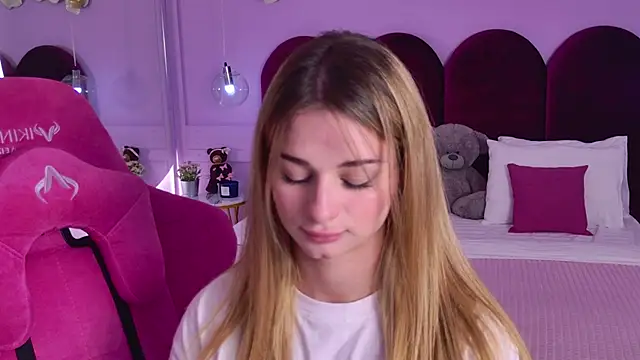 SweetyLicky live webcam show