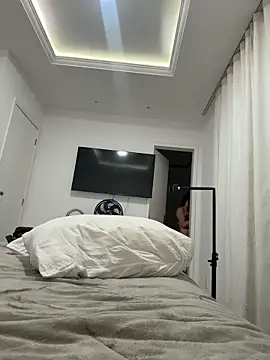 Rafaellaz live cam
