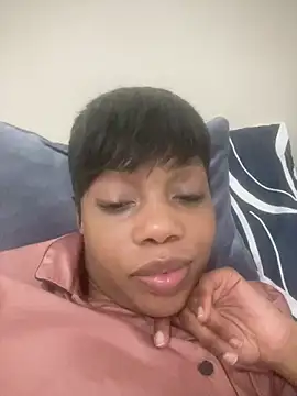 NAUGHTYSHALOTXX webcam