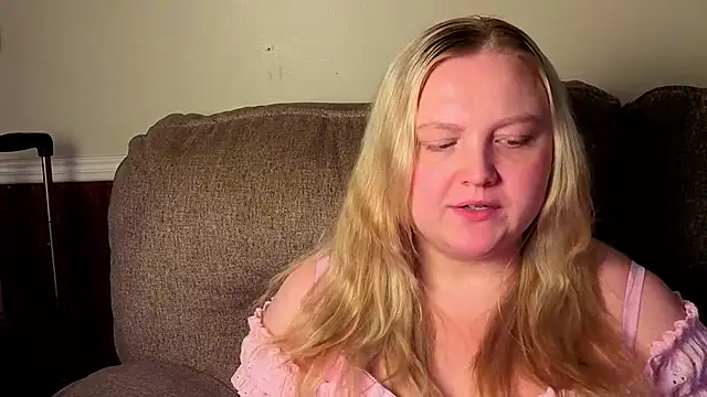 PhatAssBlond webcam