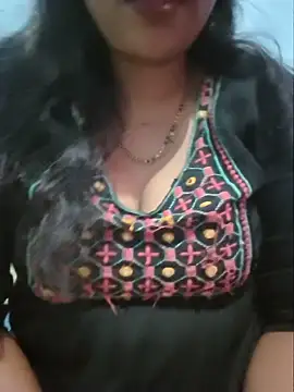 Sexyradha_ live cam on StripChat