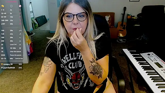 beccalubov live webcam show