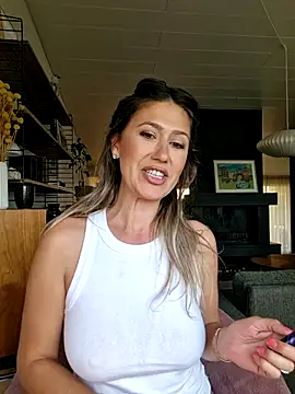 celynaross (Ask my age) - Fuck me