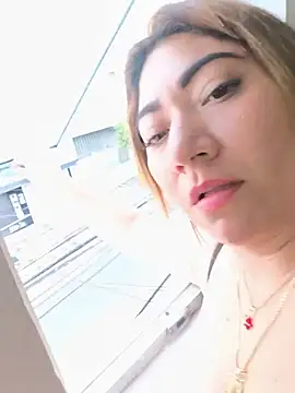 kendra_fire (F milf) - suck boobs