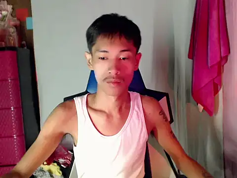riks_tyler (Ask my age) - reach my goals to get me naked and cum