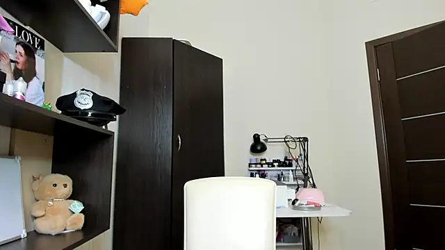 OhMyAlice live webcam show