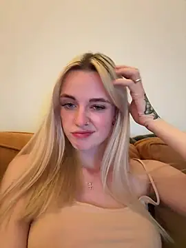 Lolabunnyblondie live webcam show