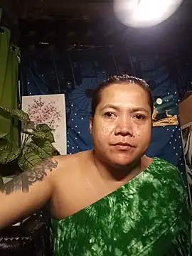 TabooSHOWgirl18 webcam