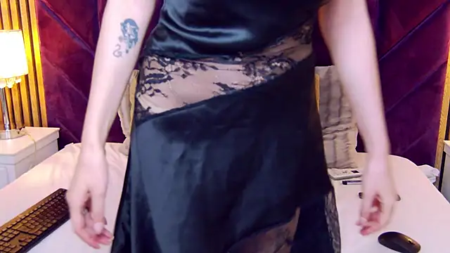 AlexaBarnes webcam